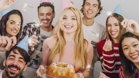 30 textos de cumpleaños para 20 años: ¡los primeros pasos de la madurez!