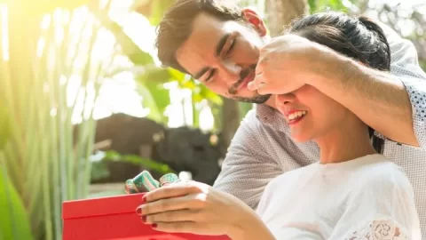 13 años de matrimonio: 15 regalos perfectos para celebrar el lirio de los valles