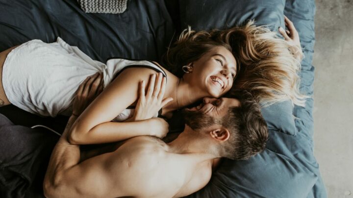 Éstas son las 6 cosas que los hombres quieren de una relación