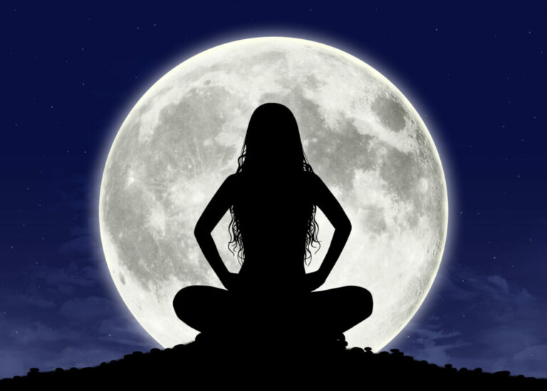 Ritual de luna llena: 6 rituales para encontrar el amor y la felicidad ...