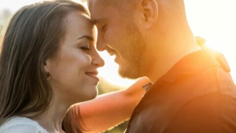 23 Señales de que un hombre no quiere perderte