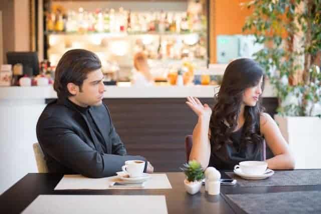 Wie man mit jedem Sternzeichen Schluss macht, laut Astrologen