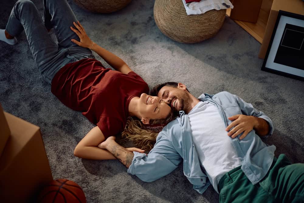 7 seltene Dinge, die Frauen tun, damit ihre Partner nicht einmal an Betrug denken