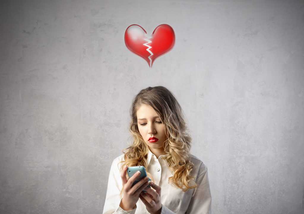 La psicología que hay detrás: cuando alguien no responde a un mensaje.